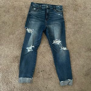 American Eagle super stretch high waisted ripped jeans barely worn